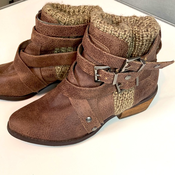 NOT RATED brand women’s boots, size 8.5 - Picture 1 of 14